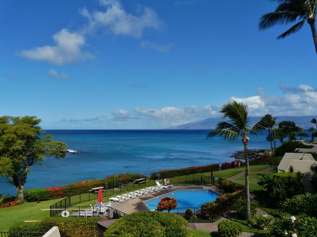Condos At Napili Point Лахайна Екстериор снимка